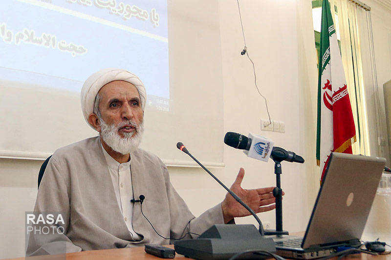 حجت الاسلام والمسلمین مهدی طائب