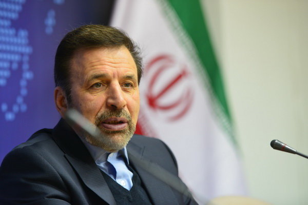 محمود واعظی