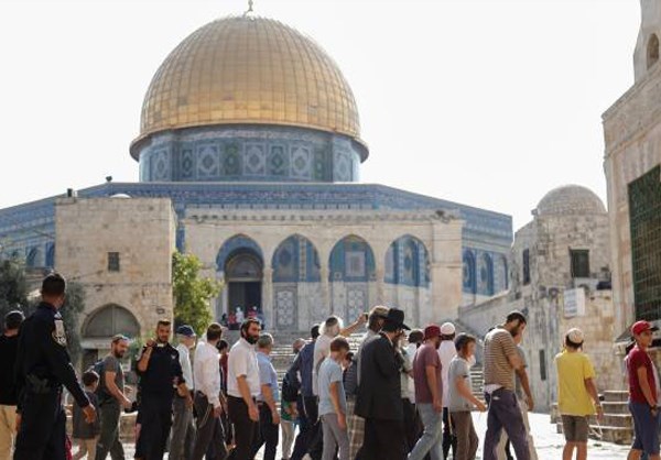 Over 1,000 Israeli Settlers Storm al-Aqsa Mosque in Occupied al-Quds