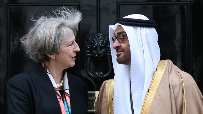 British Prime Minister Theresa May (L) greets Crown Prince of Abu Dhabi General Sheikh Mohammed Bin Zayed Al Nahyan at 10 Downing Street in central London on February 23, 2017. (AFP photo)