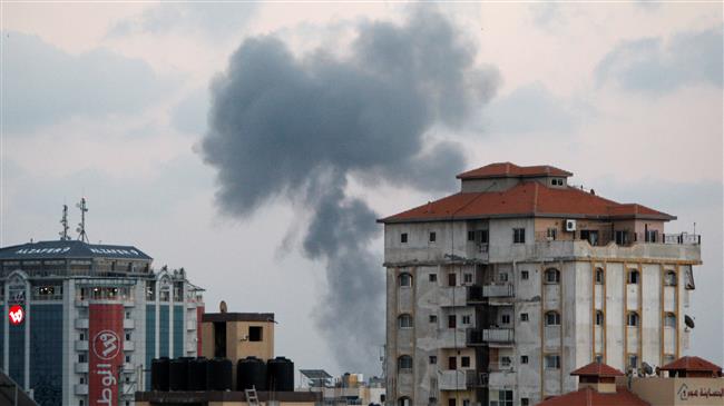 Smoke rises following an Israeli airstrike in Gaza City on July 20, 2018. (Photo by Reuters)