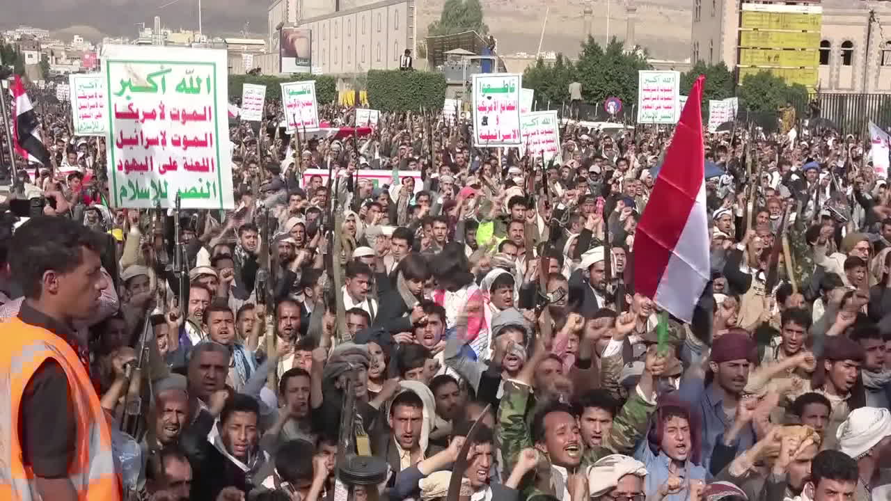 Thousands Protest in Sanaa on Third Anniversary of Yemen War