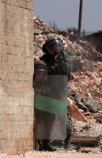 Israeli Soldiers Clash with Palestinian Protesters in West Bank City of Nablus
