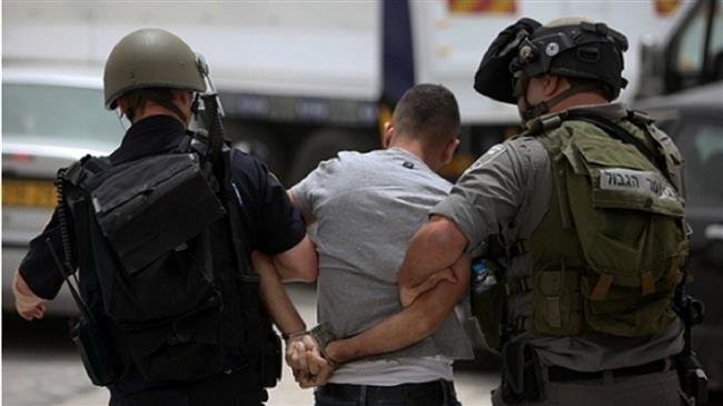 Israeli soldiers escort a young Palestinian man at the Salem military court in northern West Bank. (File photo)