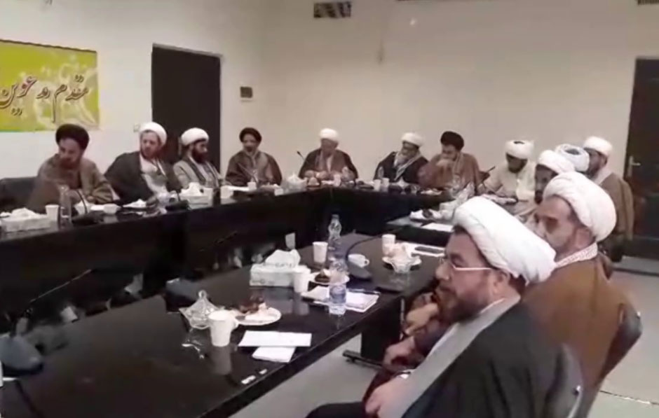 نشست تخصصی وقف با حضور ائمه جمعه استان همدان