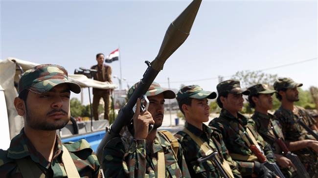Yemeni fighters gather in Sana’a to show support for the Houthi Ansarullah movement against the Saudi-led intervention in the capital Sana’a on September 27, 2018. (Photo by AFP)
