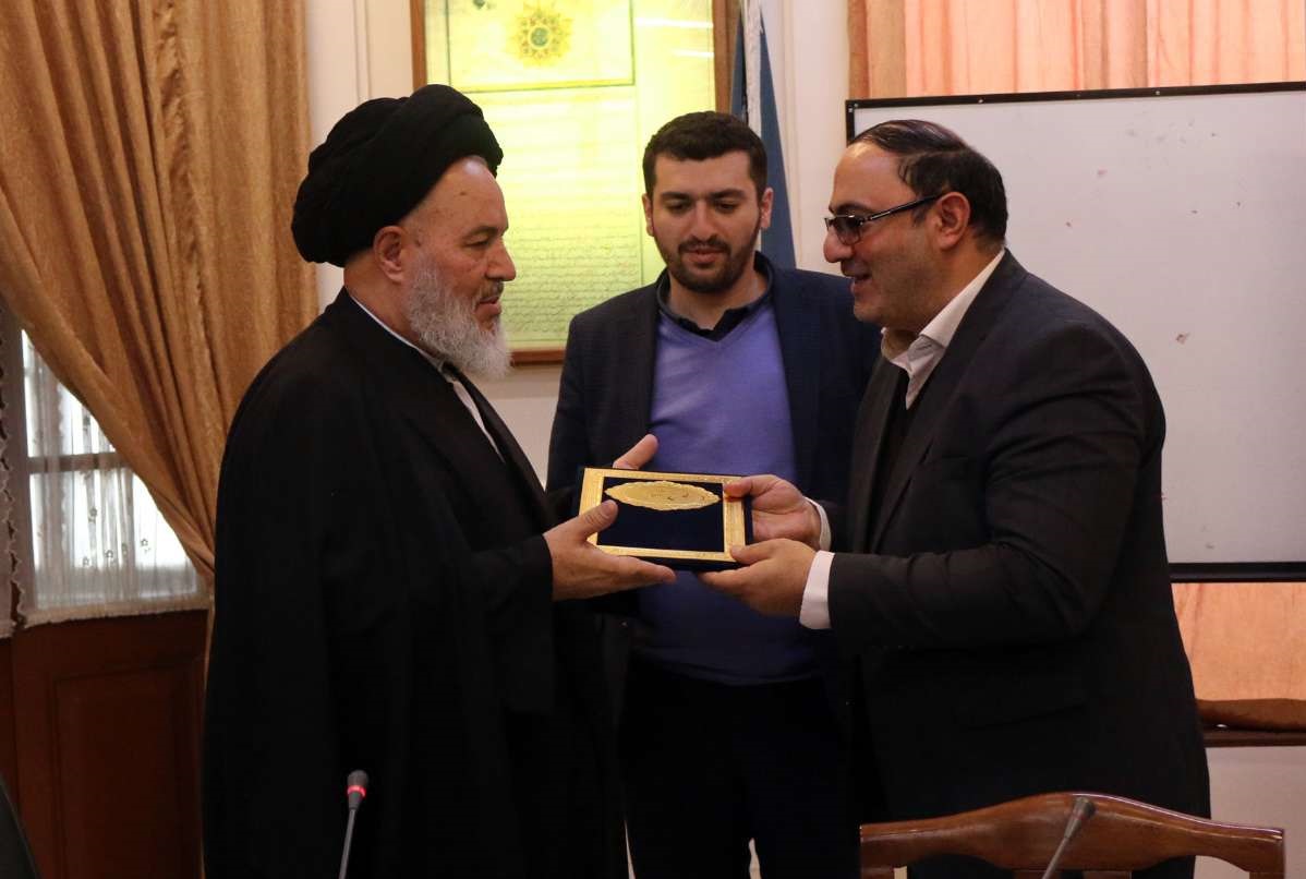 تجلیل از آیت الله سیدجواد مرعشی در تبریز