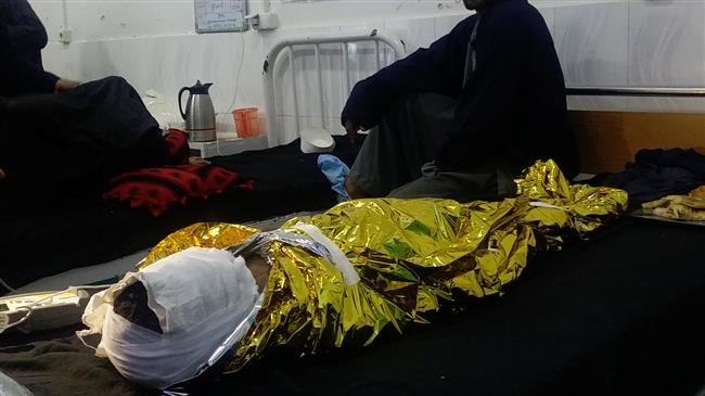 An Afghan boy receives treatment at a hospital after an airstrike in Helmand province, Afghanistan, on November 28, 2018. (Photo by Reuters)