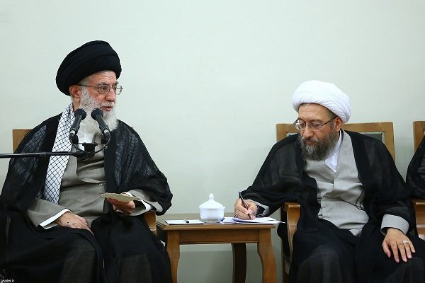 رہبر معظم اور   آیت اللہ آملی لاریجانی