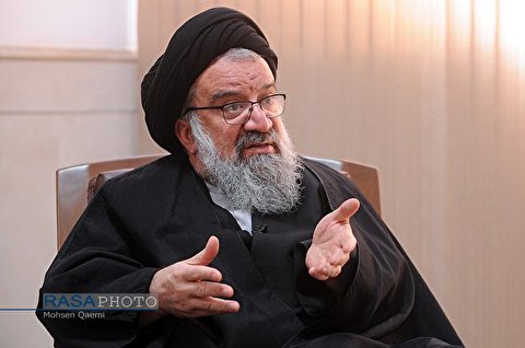 الهدف المشترك لإيران والعراق هو إخراج أمريکا من المنطقة؛ الرؤساء الأمريكيون أشرار بالذات.