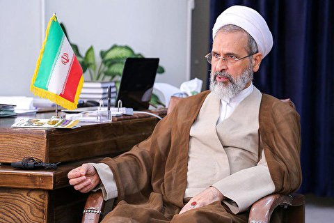 خصائص الحوزة العلمية الثورية؛ علی الطلاب الحوزيون أن يتهيئوا للتغييرات الكبيرة