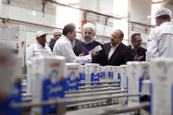 بازدید رییس جمهور از مجموعه تولیدی شرکت صنایع شیر ایران(پگاه)