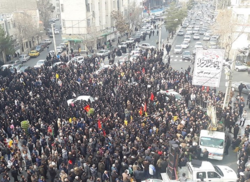 نوحه‌خوانی جانگداز مردم کرج برای سردار سلیمانی‌