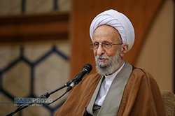 اهمیت بررسی نقش حکمت در شکل گیری و استحکام انقلاب اسلامی