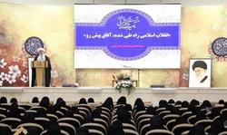 انقلاب اسلامی خود را به رساندن پیام اسلام به همه بشریت متعهد می‌داند