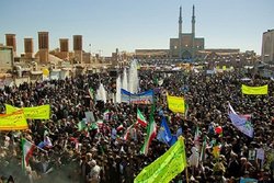 یزد| حسینیه ایران ۲۲ بهمن را به جشن نشست