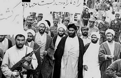 چرا امام خمینی با مبارزه مسلحانه مخالف بودند؟