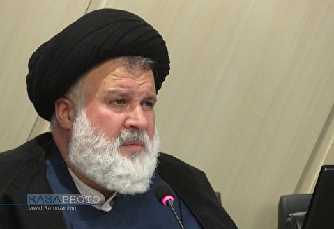 ماهیت انقلاب اسلامی در دهه فجر برای آیندهسازان کشور تبیین شود