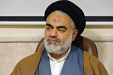حکم غیبت کردن از مواضع افراد در رسانههای گروهی