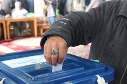 حضور پرشور مردم استان مرکزی در ۱۰۲۰ شعبه رای گیری