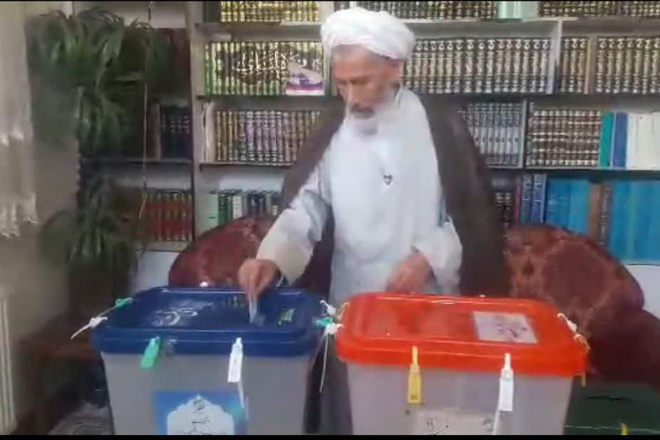 نگاهی به سخنان علمای مشهد در انتخابات امروز