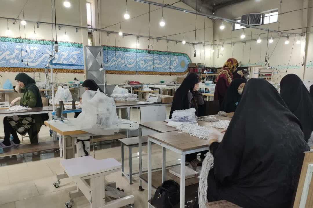 تولید روزانه ۵۲ هزار ماسک توسط خواهران بسیجی بسیج جامعه زنان استان تهران