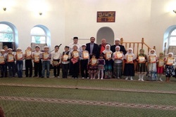 تدریس قرآن استاد شیعی برای اهل سنت در روسیه
