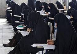 آزمون بازپذیری سطح عمومی حوزه های علمیه خواهران استان تهران برگزار شد