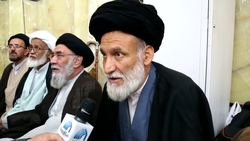 تشییع آیت‌الله محقق کابلی در بین توابع افغانستان بی‌نظیر بود