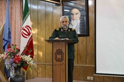 آمریکا جرأت رویارویی با نیروهای ایرانی را ندارد + فیلم