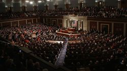 مجلس نمایندگان آمریکا طرح کاهش اختیارات جنگی ترامپ را تصویب کرد