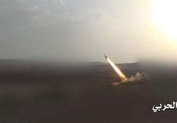 شلیک ۲ فروند موشک زلزال ارتش یمن به مواضع مزدوران عربستان