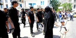تونس استفاده از «روبنده» در سازمان‌ها و ادارات را ممنوع کرد