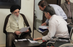 ملاقات عمومی نماینده ولی‌فقیه در استان البرز با مردم