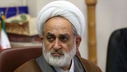 دشمن در برابر ایران به التماس افتاده است