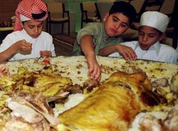 روزانه حدود 8 میلیون پرس غذا در عربستان اسراف می شود