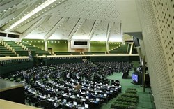 نمایندگان مجلس از مواضع روحانی در خصوص مذاکره با آمریکا قدردانی کردند