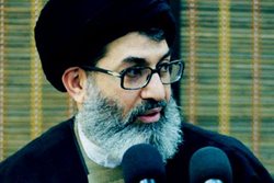 ملت ایران، ملت متمایزی است که نائب امام زمان را یاری می‌کند
