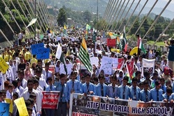 تظاهرات دانش‌آموزان در کشمیر پاکستان علیه هند