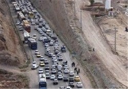 ترافیک سنگین در مهران| کُندی حرکت در برخی محورها