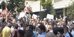 گزارش «الاخبار» از اعتراضات لبنان؛ اقشار متوسط و ضعیف، علیه دولت و قشر مرفه