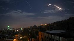 حمله موشکی رژیم صهیونیستی به مراکزی در دمشق
