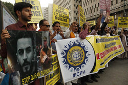 خشم پاکستانی ها از اقدامات موهن اسلام ستیزان در نروژ