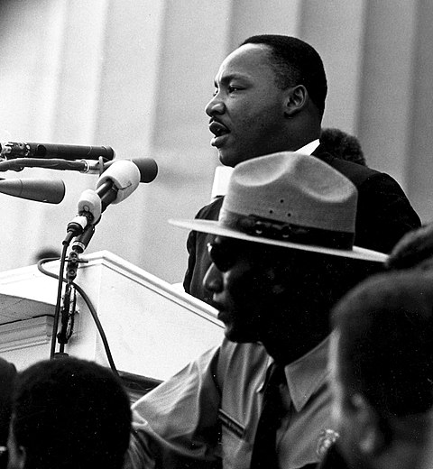 مارتین لوتر کینگ؛ پرچمدار مبارزه با ظلم در جامعه آمریکا