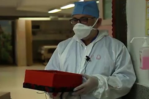 تجلیل از پزشکان و پرستاران مجاهد در مبارزه با کرونا