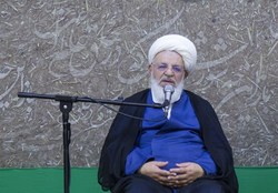 پیگیری نماینده ولی فقیه در استان یزد برای رفع موانع تولید