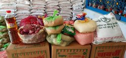 توزیع ۳۱۳ بسته غذایی و بهداشتی بین نیازمندان