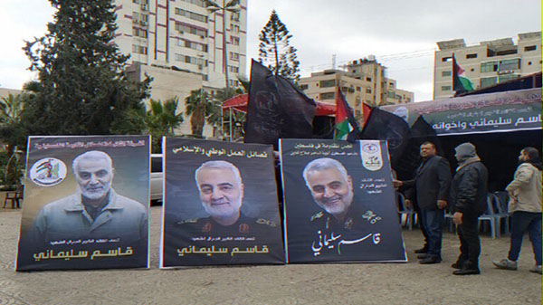 خشم صهیونیست‌ها از نصب بیلبوردهای شهید سلیمانی در خیابان‌های غزه