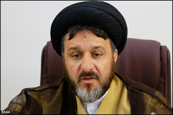 افراد و مؤسسات برداشت های خود را به عنوان مکتب امام منتشر نکنند