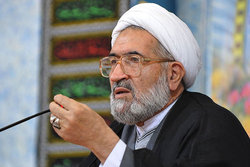 انقلاب اسلامی برای مردم زمینه ساز برکت، نعمت و عزت شد
